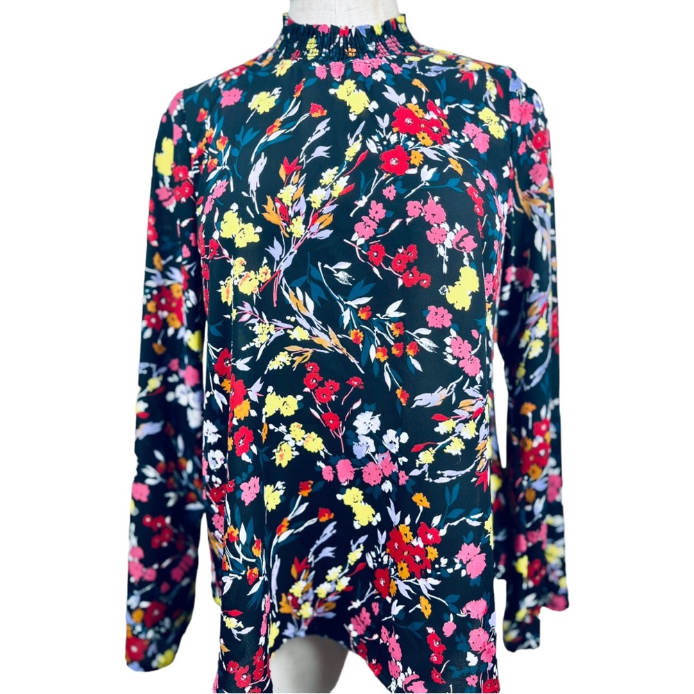 Evereve Allison Joy GiGi smocked neck Floral blouse size XS